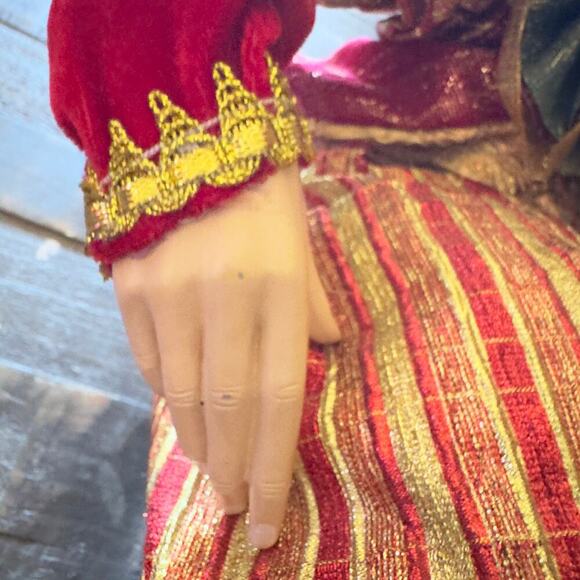 2 Porcelain Jester Shelf Sitter Dolls 1 By Robert Stanley - Picture 4 of 11